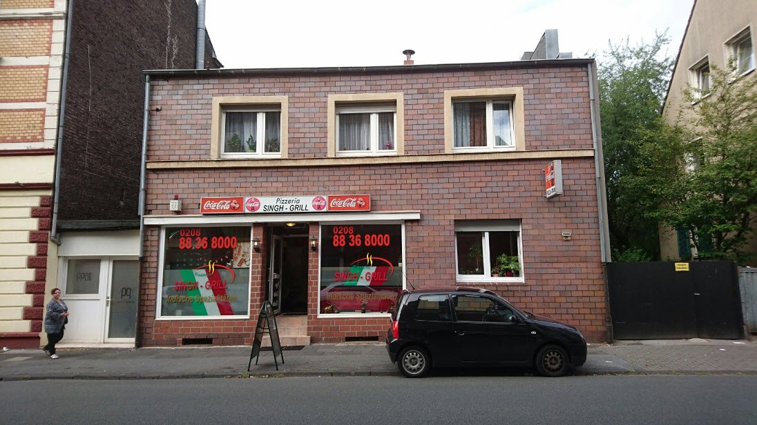 Foto Mehrfamilienhaus mit Gewerbeeinheit - Oberhausen