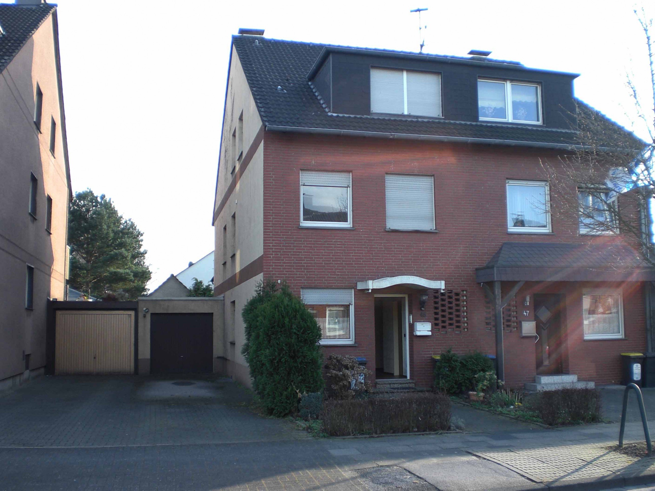 Foto Sch�nes 5 Zimmer-Haus mit Garten und Garage in bester Lage!