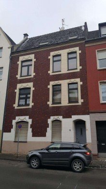 Hausansicht 4-Parteien Mehrfamilienhaus mit Garten in Duisburg-Beeck