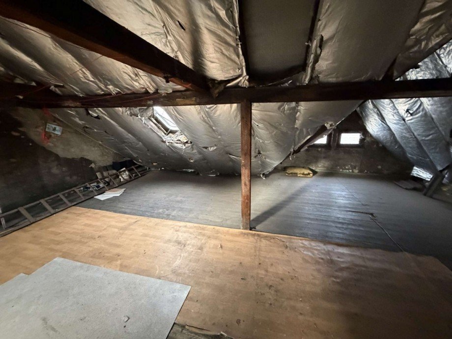 3 OG + DG Wohnung Mehrfamilienhaus Duisburg