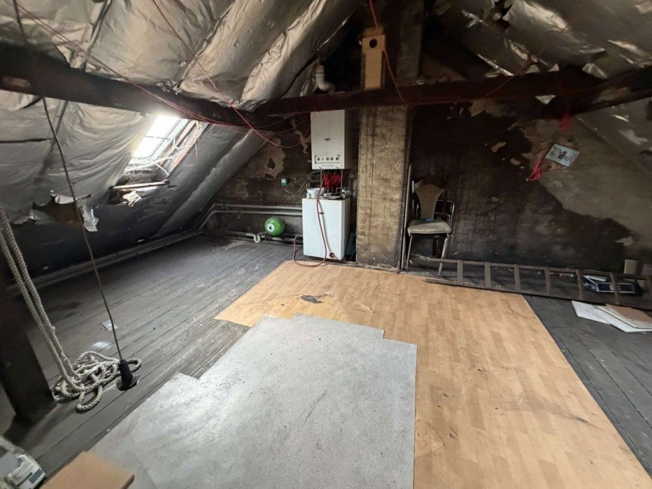 3 OG + DG Wohnung Mehrfamilienhaus Duisburg