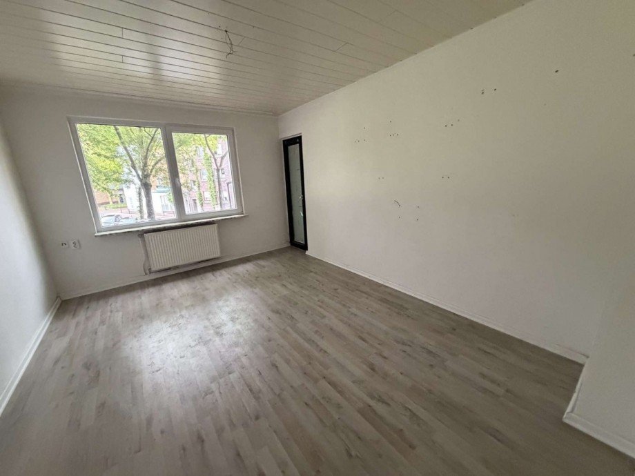 1 OG rechts Mehrfamilienhaus Duisburg