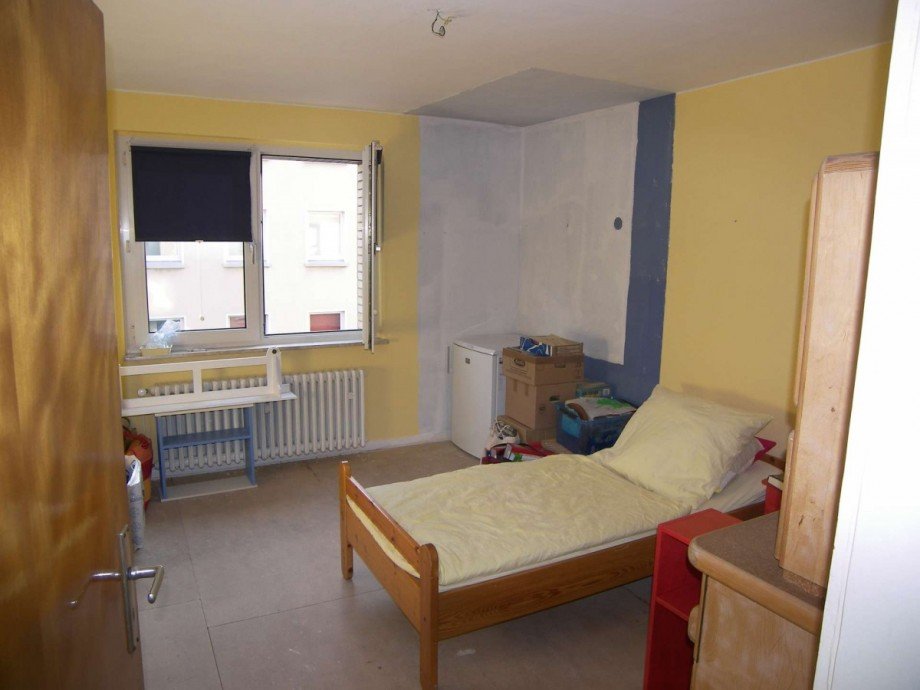 Karl-Steinhauer-Str.29_2.OGlinks_SZ Mehrfamilienhaus Oberhausen