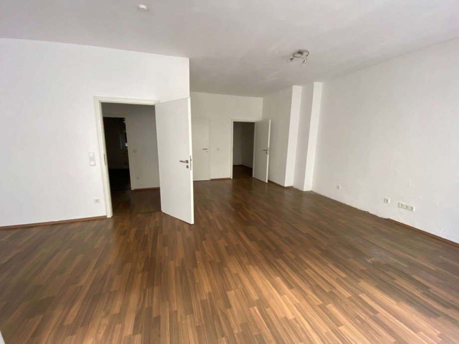 Gewerbeeinheit Wohn- / Gesch�ftshaus Duisburg