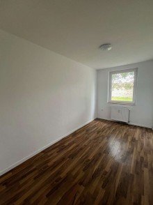 EG rechts - Schlafzimmer Attraktives Wohnungspaket - Zwei Erdgeschoss-Einheiten in Oberhausen