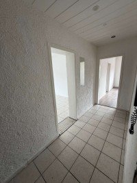 Bild (22a36d25a497e64b505879cc6a2cff17): Viel Platz & Potenzial: 2-Zimmer-Wohnung mit zwei zus�tzlichen Zimmern im Dachgeschoss