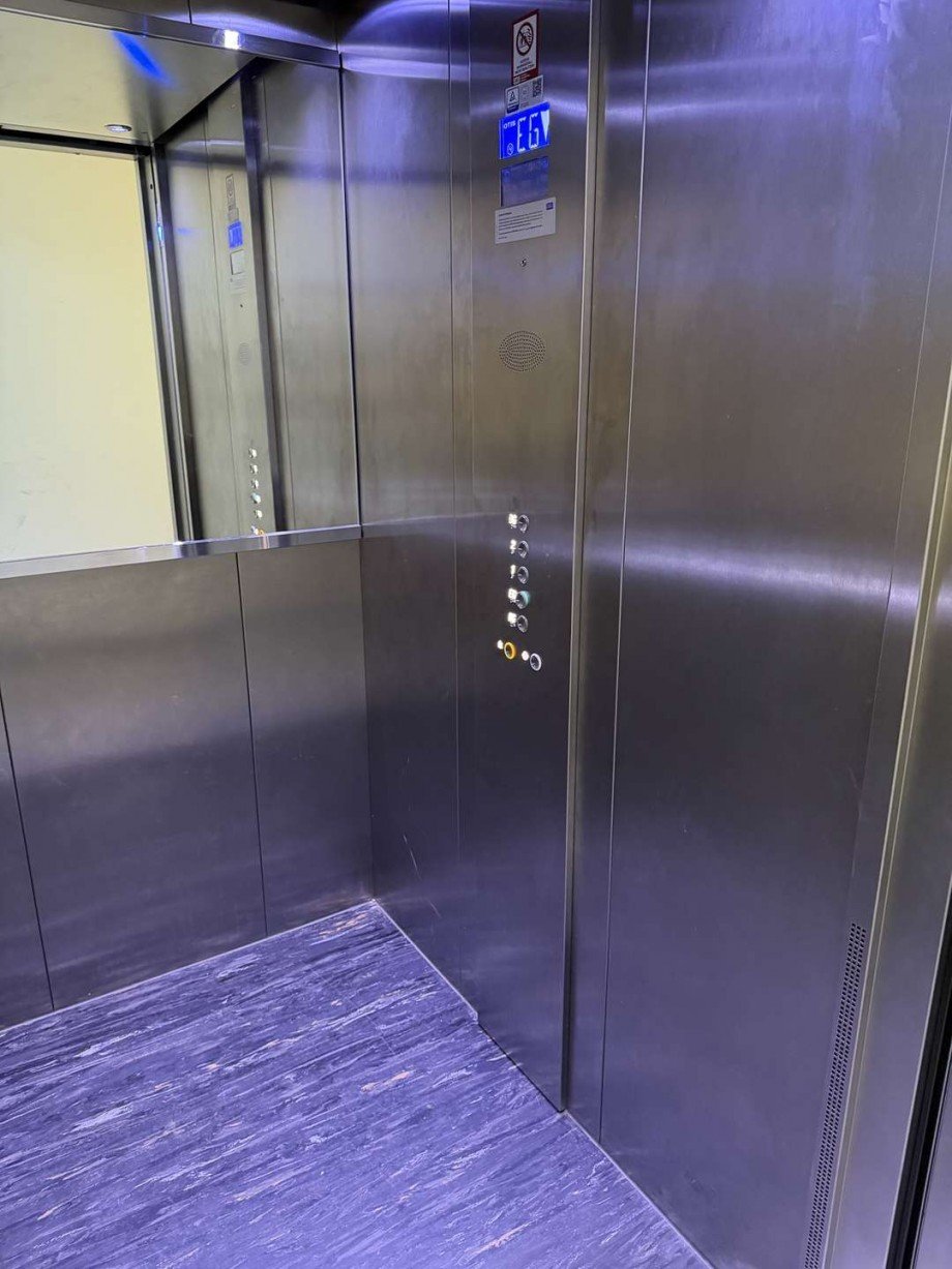 Aufzug Dachgeschosswohnung D�sseldorf