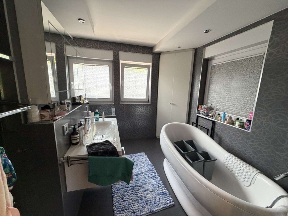 EG - Badezimmer II Zweifamilienhaus Duisburg