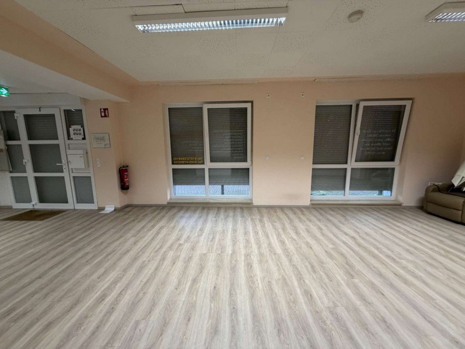 Gewerbeeinheit Mehrfamilienhaus Duisburg