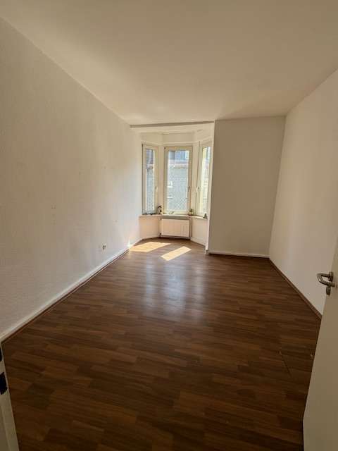 2 OG Wohn- / Gesch�ftshaus Duisburg
