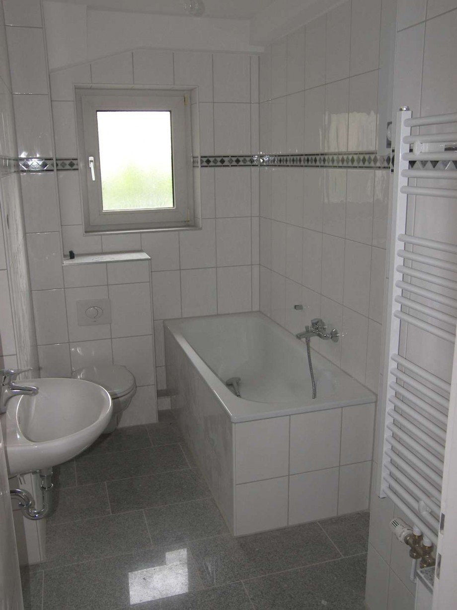 Karl-Steinhauer-Str.29_2.OGrechts_Bad Mehrfamilienhaus Oberhausen