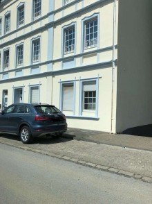 Hausansicht Vielseitig nutzbare Gewerbeeinheit - Ideal f�r B�ro, Praxis oder Studio