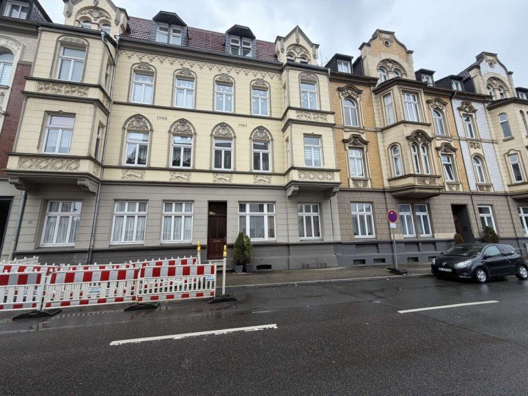 Hausansicht Velbert Etagenwohnung Tolle, helle 3 Zimmer-Wohnung mit Balkon in Velbert-Langenberg
