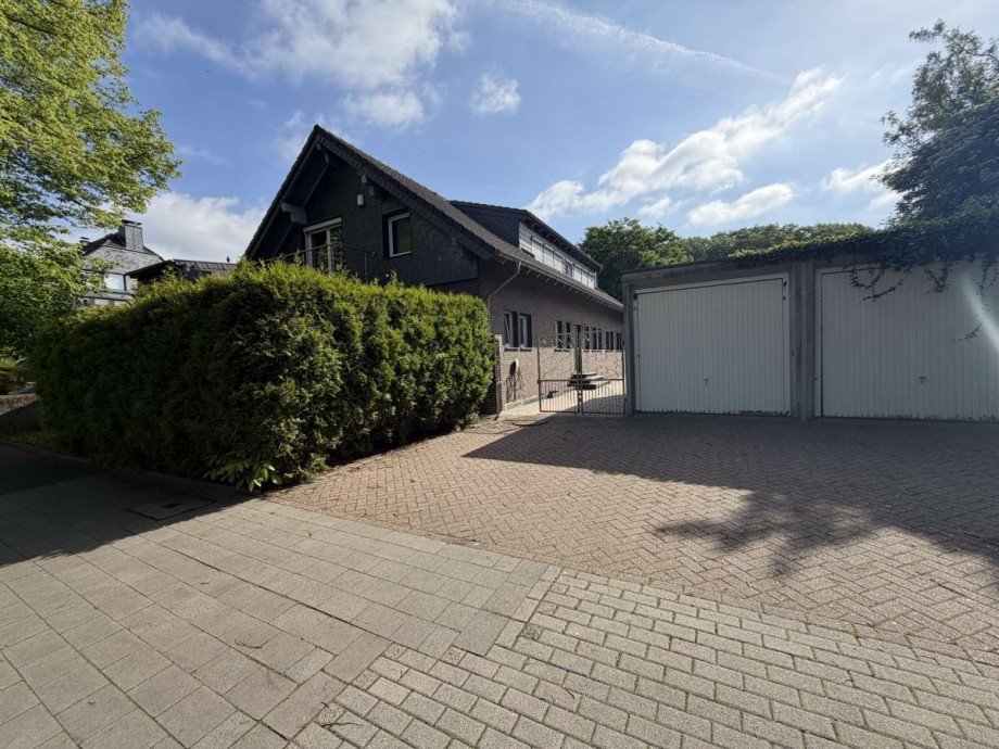 Hausansicht Zweifamilienhaus Duisburg