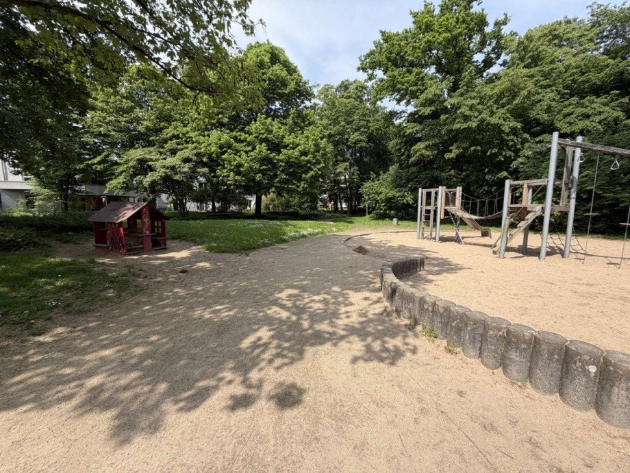 Park Dachgeschosswohnung D�sseldorf