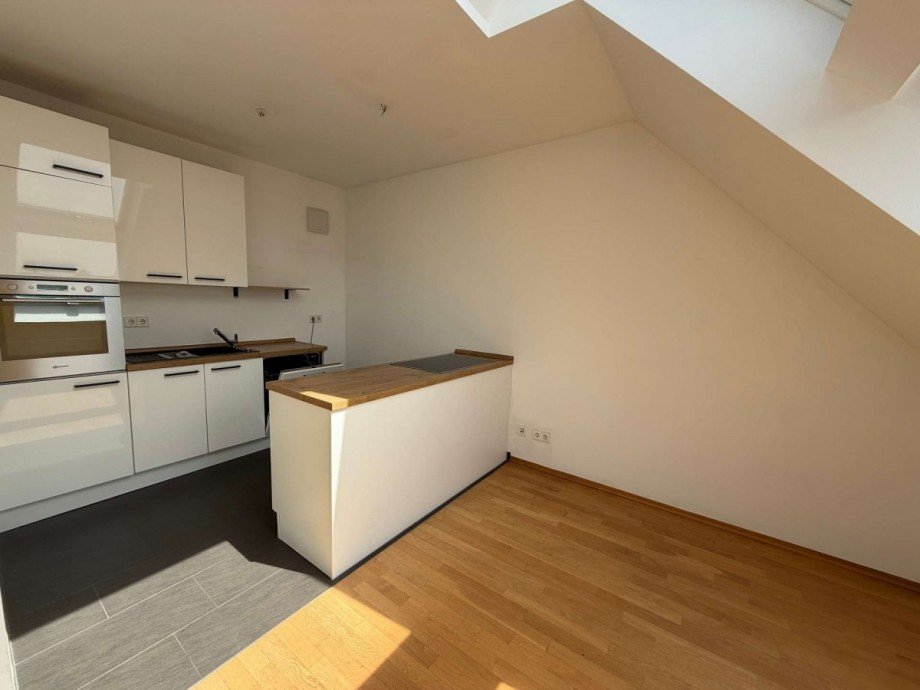 K�che Dachgeschosswohnung D�sseldorf