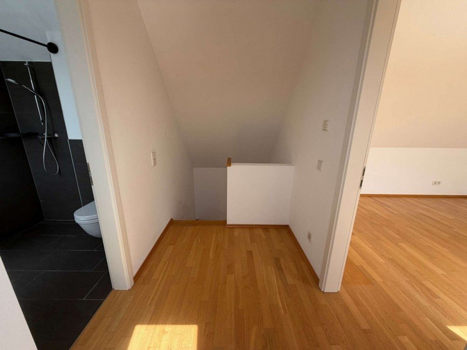 Flur - oben Dachgeschosswohnung D�sseldorf
