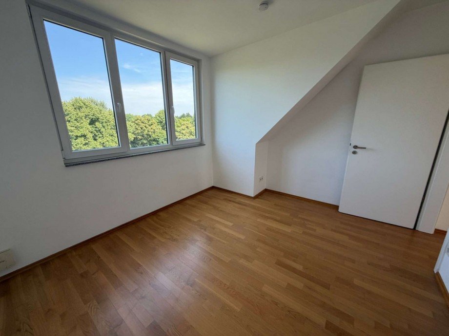 Schlafzimmer II Dachgeschosswohnung D�sseldorf
