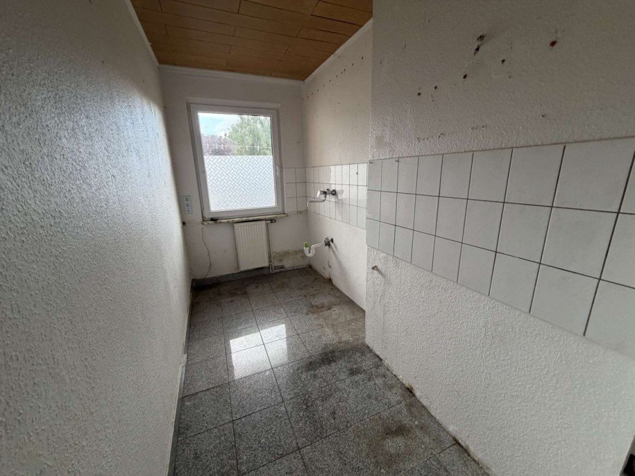 1 OG rechts Mehrfamilienhaus Duisburg