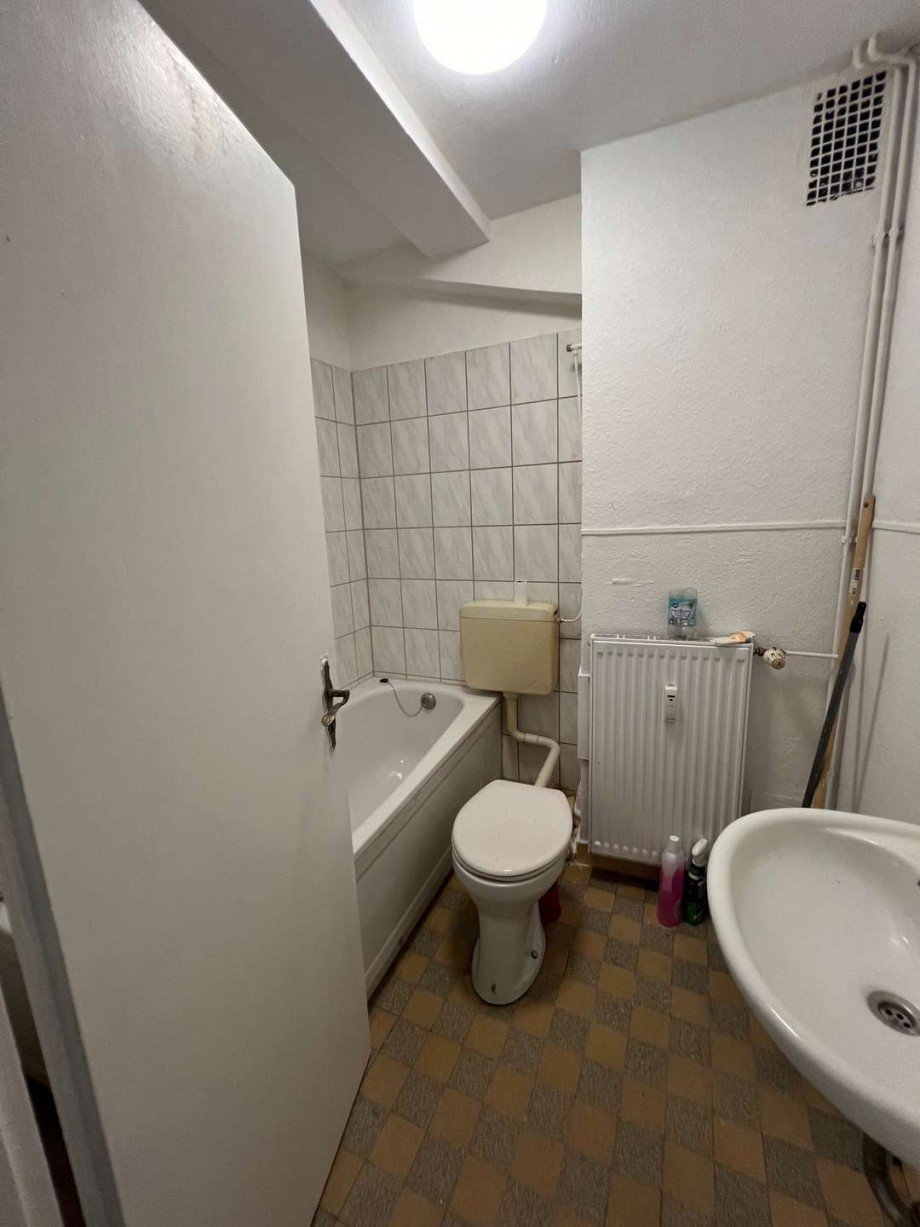 EG rechts - Badezimmer Renditeobjekt Oberhausen