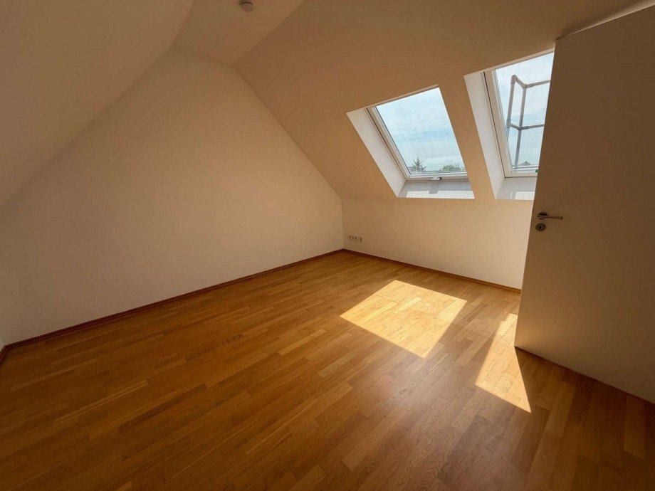 WE 16 - Schlafzimmer III oben Mehrfamilienhaus D�sseldorf