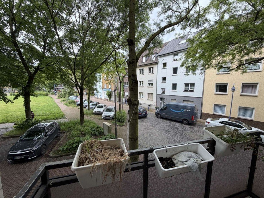 1 OG rechts Mehrfamilienhaus Duisburg