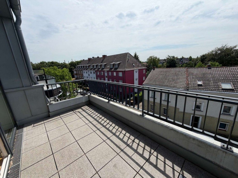 WE 16 - Balkon Mehrfamilienhaus D�sseldorf