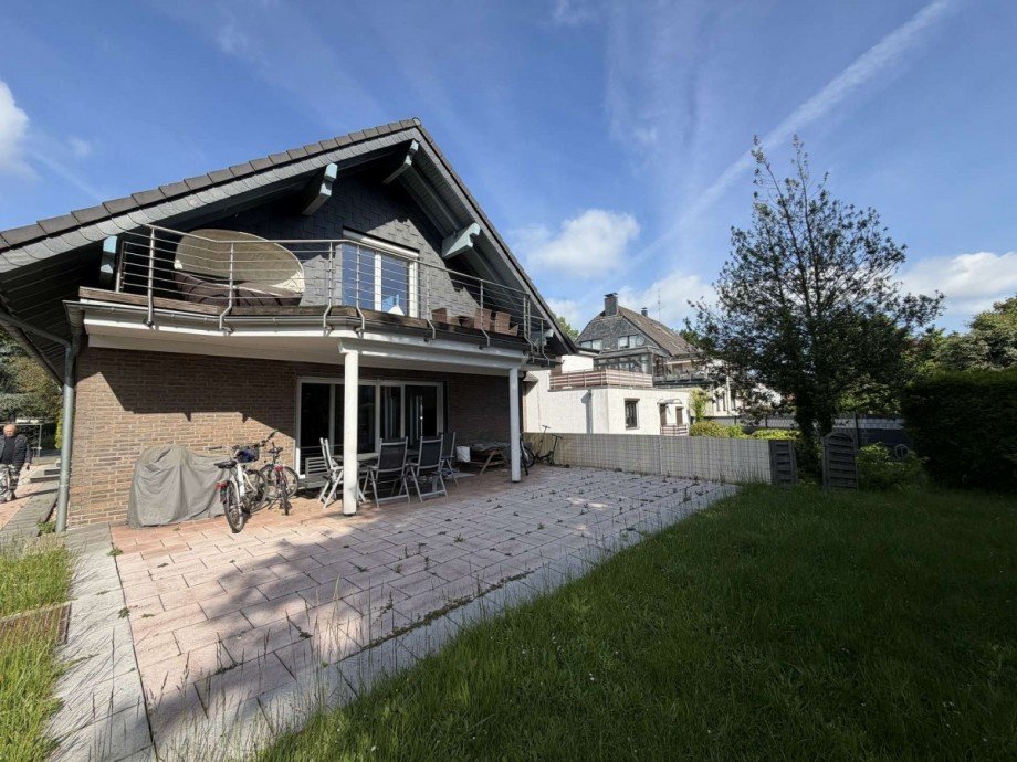 Hausansicht - Garten Zweifamilienhaus Duisburg