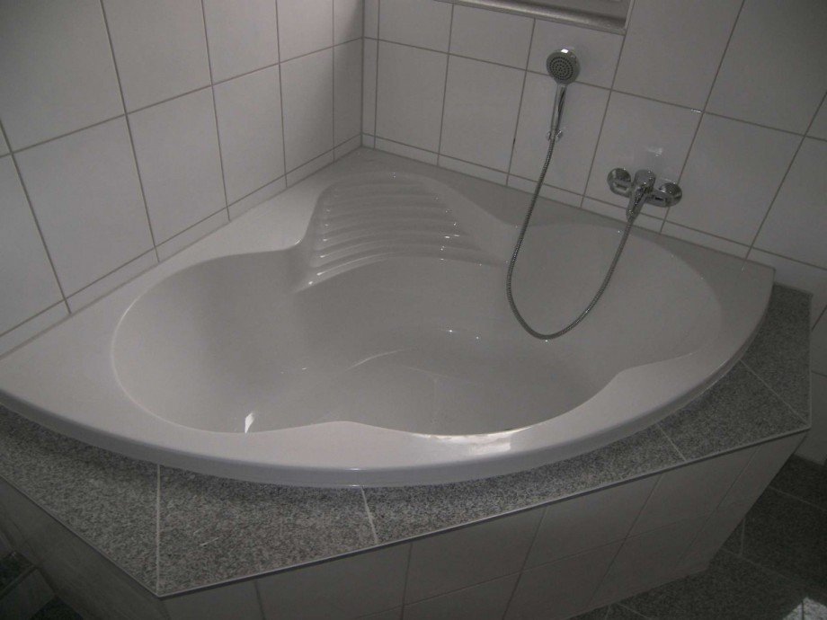 Karl-Steinhauer-Str.29_1.OGlinks_Bad(2) Mehrfamilienhaus Oberhausen