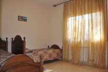 Schlafzimmer 2 Villa Valentina - Wundersch�nes Haus in Girona, Spanien