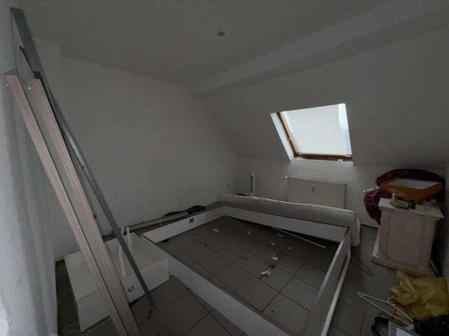 Schlafzimmer 2 - DG Etagenwohnung Oberhausen