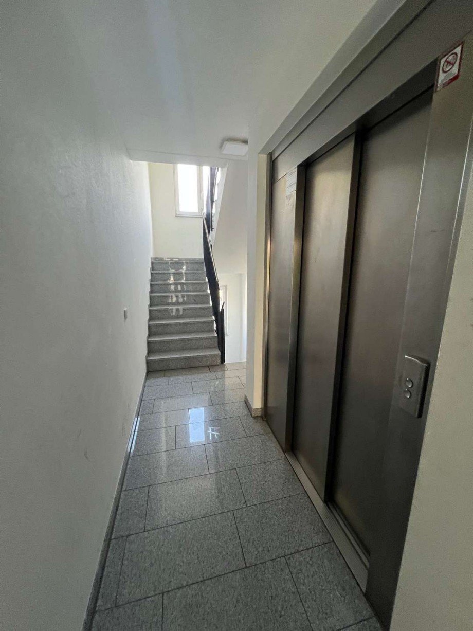 Treppenhaus Dachgeschosswohnung D�sseldorf