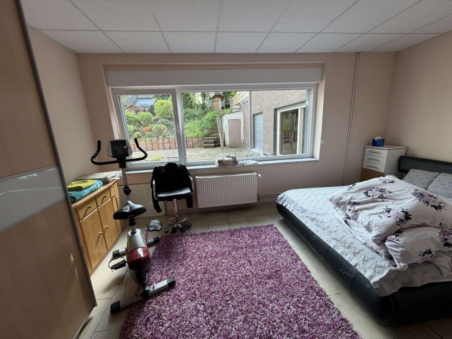 Keller - G�ste Schlafzimmer Zweifamilienhaus Duisburg