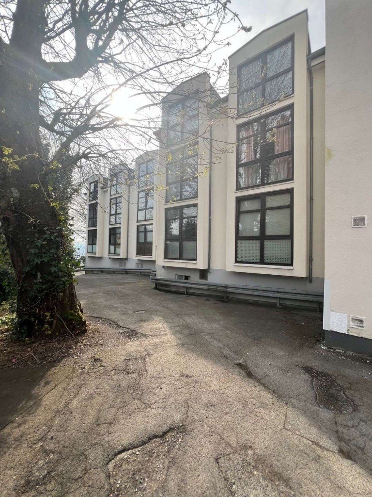 Hausansicht Wuppertal Etagenwohnung Bezugsfertiges 1 Zimmer-Apartment in Wuppertal - Elberfeld West