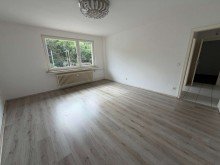 Schlafzimmer Helle 3 Zimmer-Wohnung mit Balkon - Ihr neues Zuhause in Duisburg