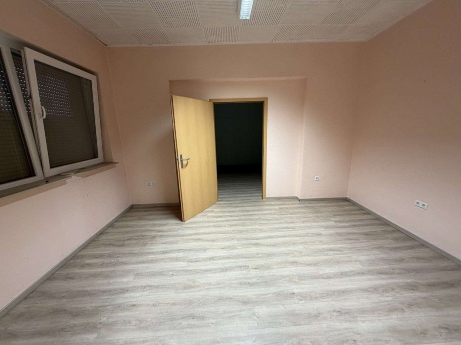 Gewerbeeinheit Mehrfamilienhaus Duisburg