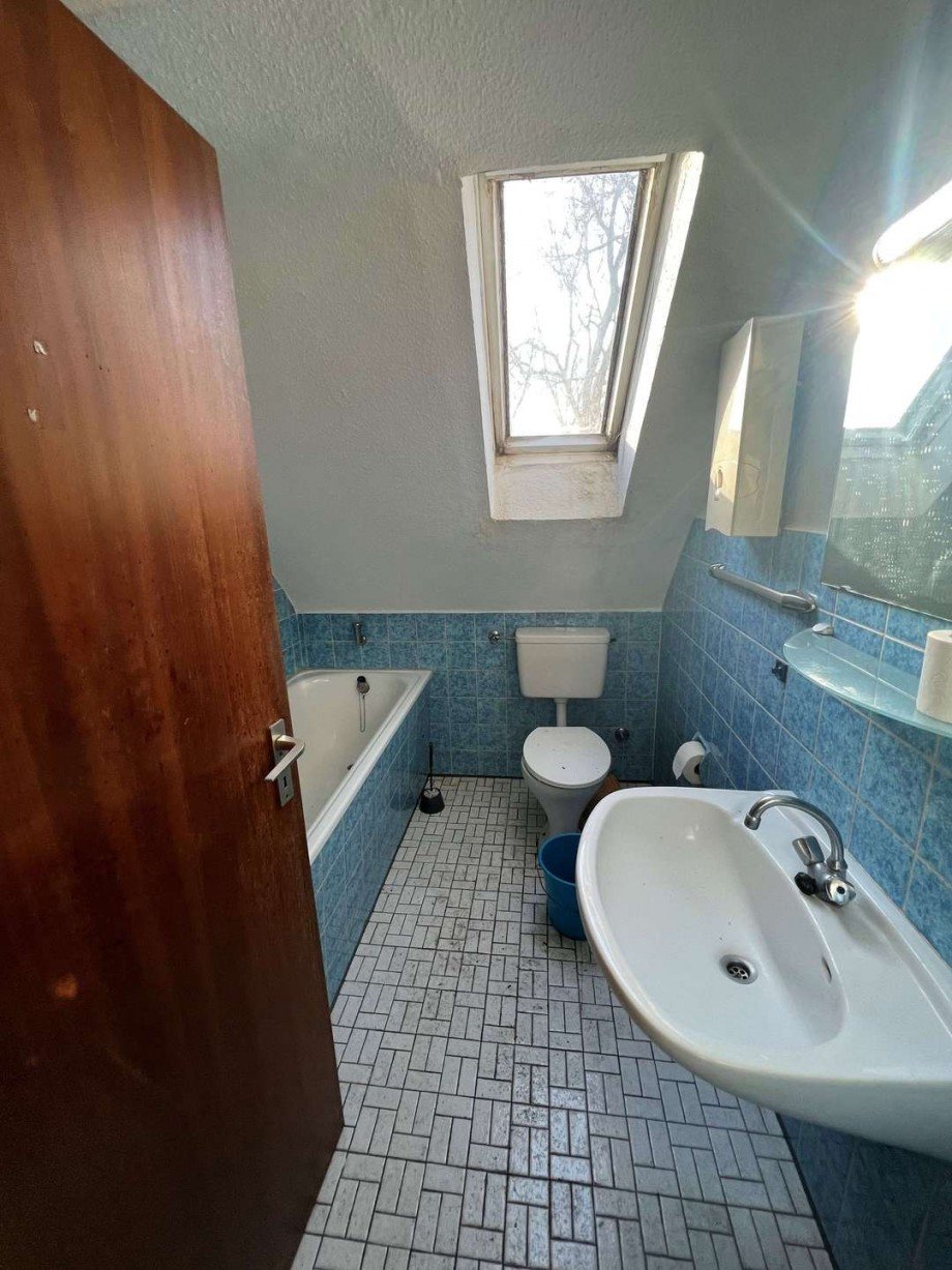 Badezimmer Dachgeschosswohnung Essen