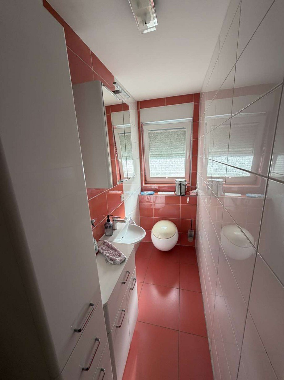 EG - Badezimmer Zweifamilienhaus Duisburg