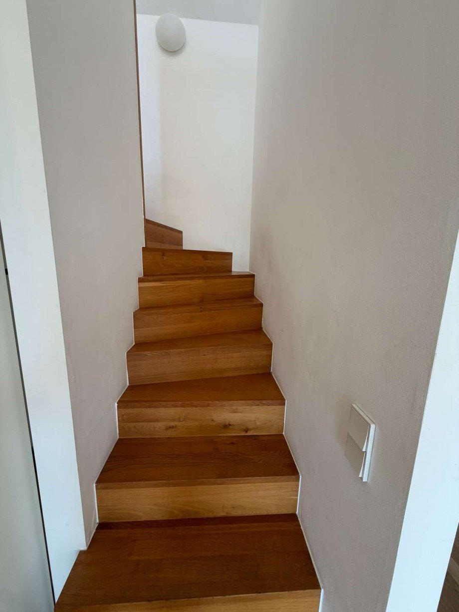 Treppe Dachgeschosswohnung D�sseldorf