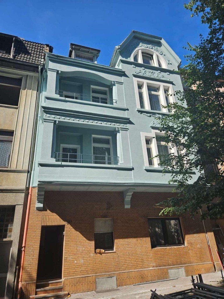 Hausansicht Duisburg Mehrfamilienhaus Attraktives 4-Parteienhaus in Duisburg-Bruckhausen - vollvermietet & ca. 7,5 % Rendite