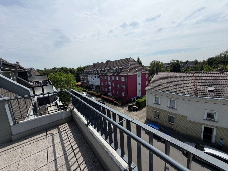 Balkon Dachgeschosswohnung D�sseldorf