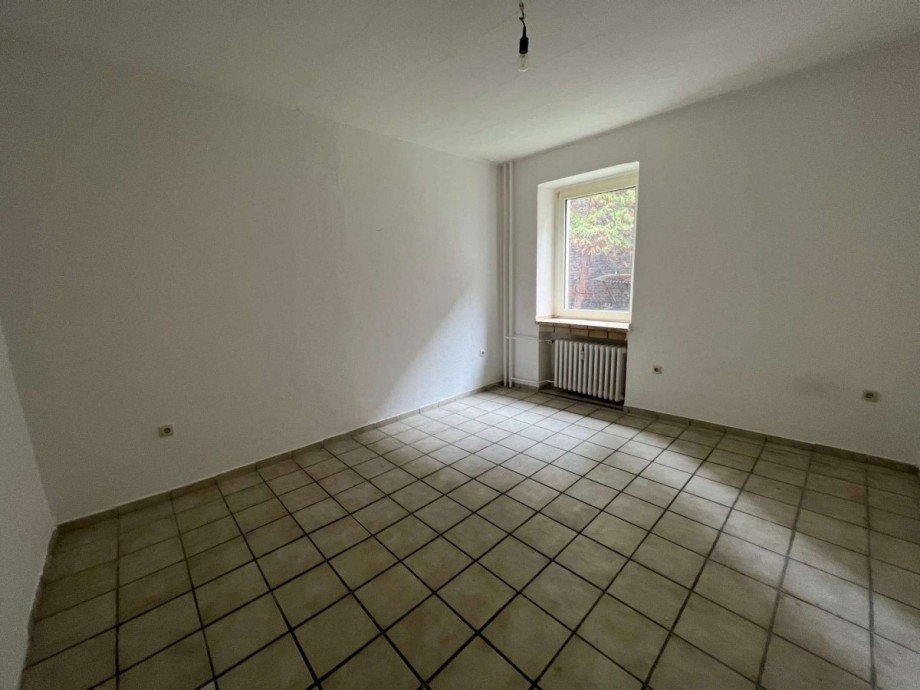 EG Mitte - Schlaf-/ Wohnzimmer Renditeobjekt Gelsenkirchen