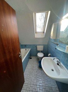 Badezimmer Vermietete 1-Zimmer Wohnung in Essen-Ostviertel