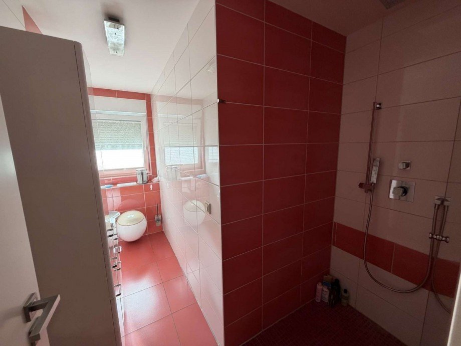 EG - Badezimmer Zweifamilienhaus Duisburg