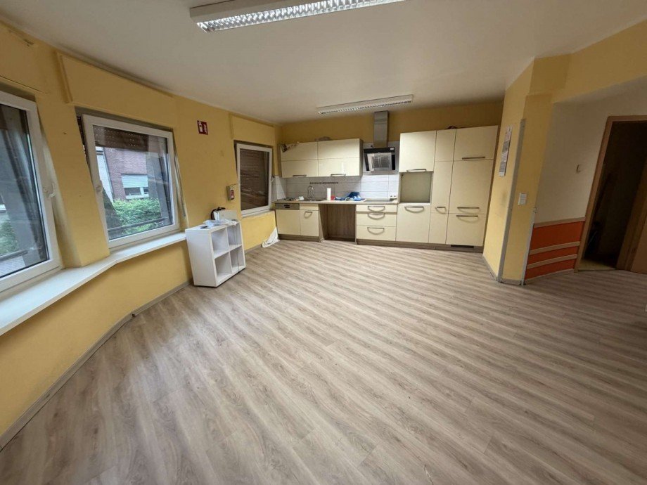 Gewerbeeinheit Mehrfamilienhaus Duisburg