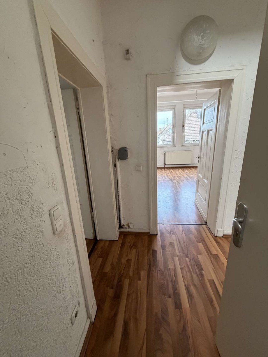 3 OG + DG Wohnung Mehrfamilienhaus Duisburg